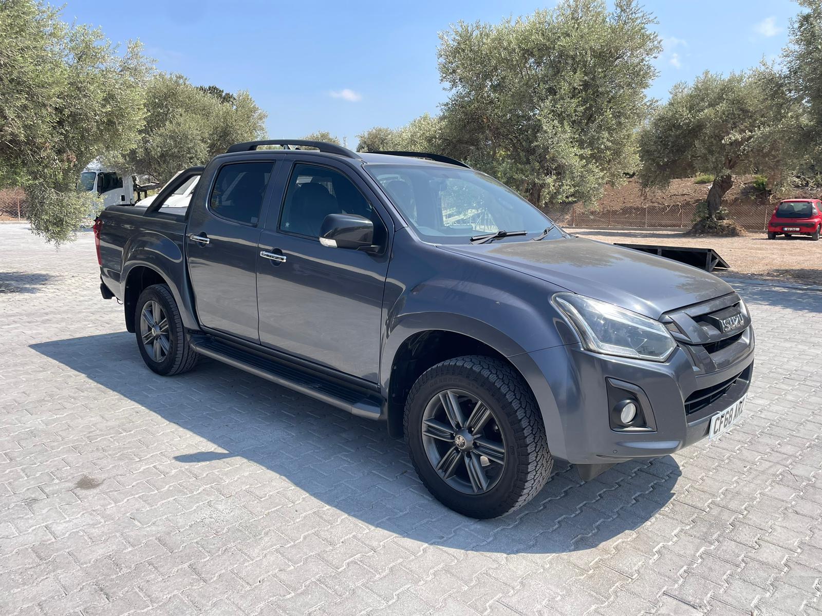 İsuzu D-Max Blade