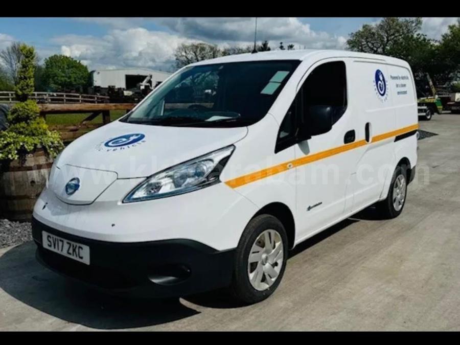 Nissan NV 200