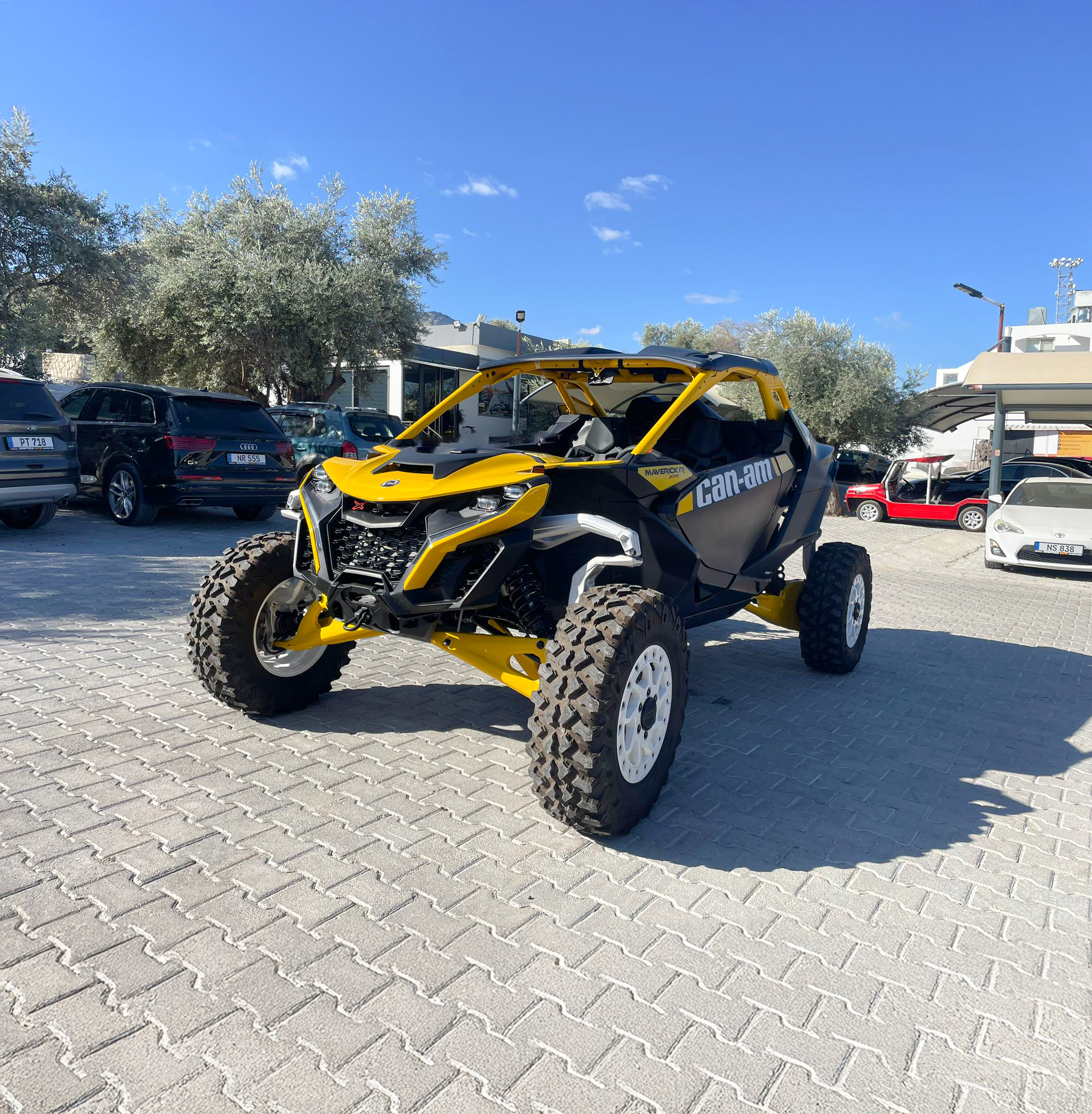 Can-Am Maverick 1000 XRS